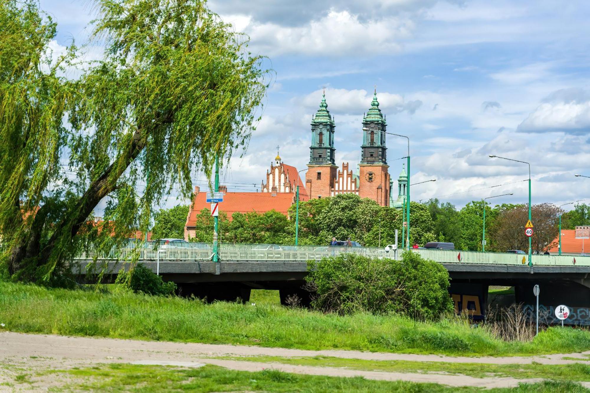 Apartment With Balcony And Free Parking In Poznan By Noclegi Renters Exteriör bild